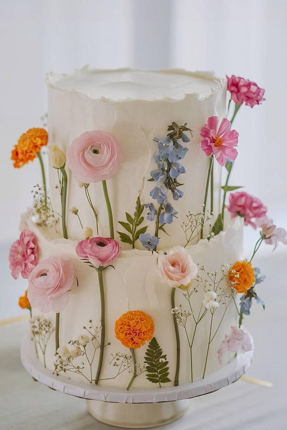 5 Stunning Floral Cake Trends Taking Over Spring 2026 Weddings